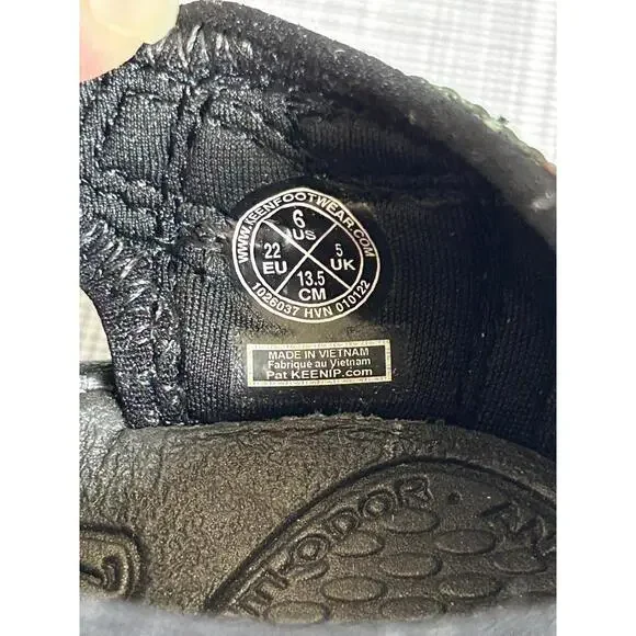 KEEN Kids Newport H2 Sandals Kid/Baby US 6 Black Multi Water Shoes NWOB - Picture 2 of 7